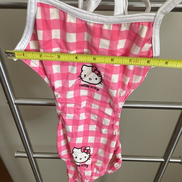 3/$25✨Girl swimsuit Hello Kitty - Picture 3 of 3